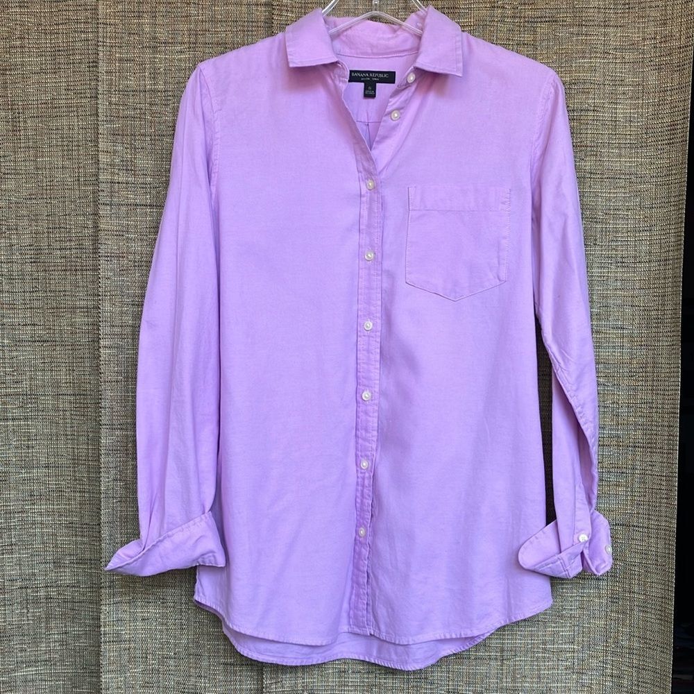 Banana Republic Gillin women’s Lavender cotton Shirt